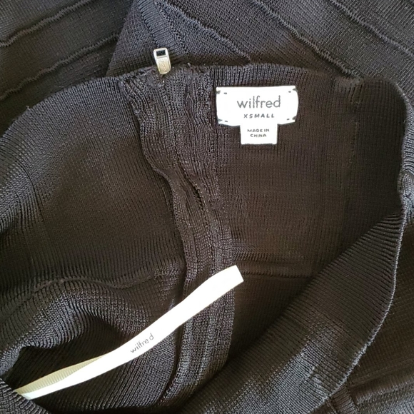 ARITZIA SKIRT - Picture 7 of 7